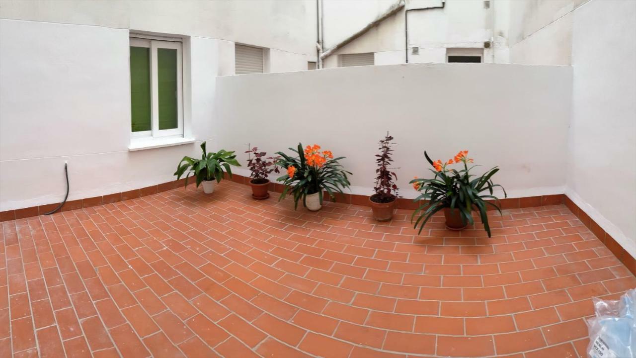 Ds Apartamento Plaza Colon Cordoba Exterior photo