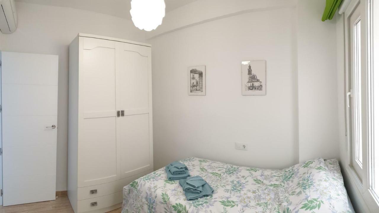 Ds Apartamento Plaza Colon Cordoba Exterior photo